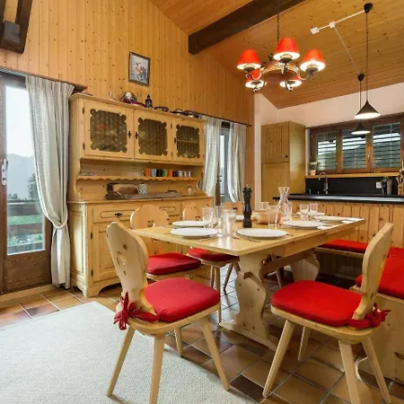 Chalet Chalet Par Le Travers * لا تزوماز